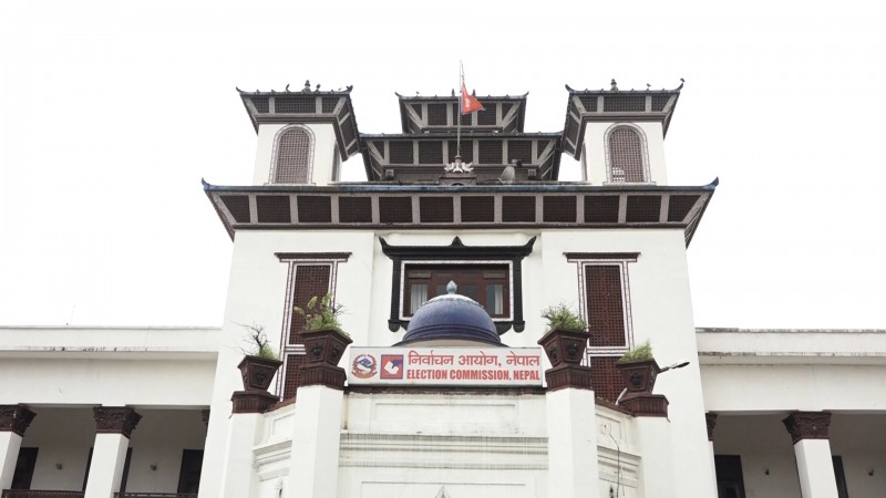 मतदाता नामावली अद्यावधिक गर्दै निर्वाचन आयोग